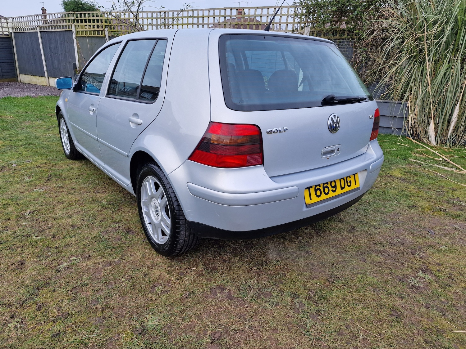 Used Volkswagen Golf 1999 for sale - 76985694: Photo 4