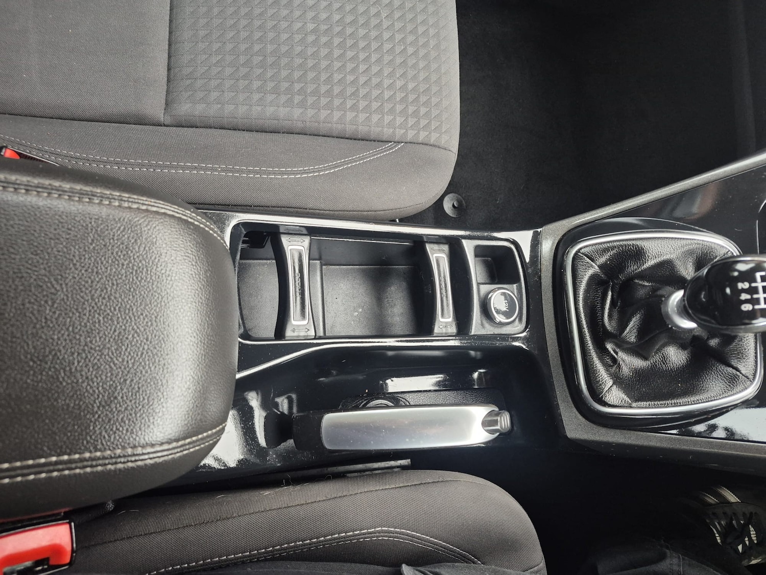 Used Ford Grand C-Max 2016 for sale - 77072139: Photo 25