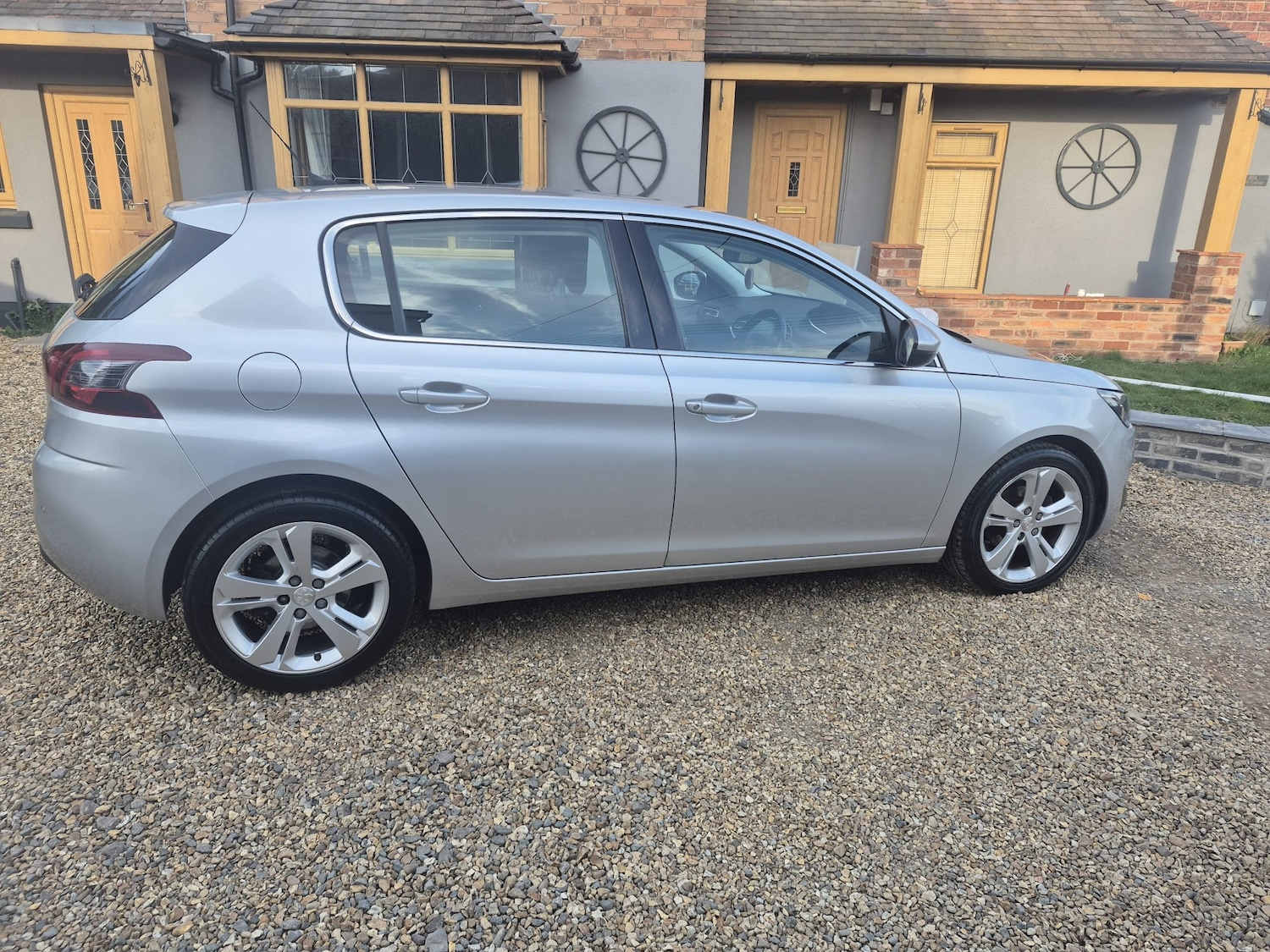 Used Peugeot 308 2015 for sale - 76466247: Photo 17