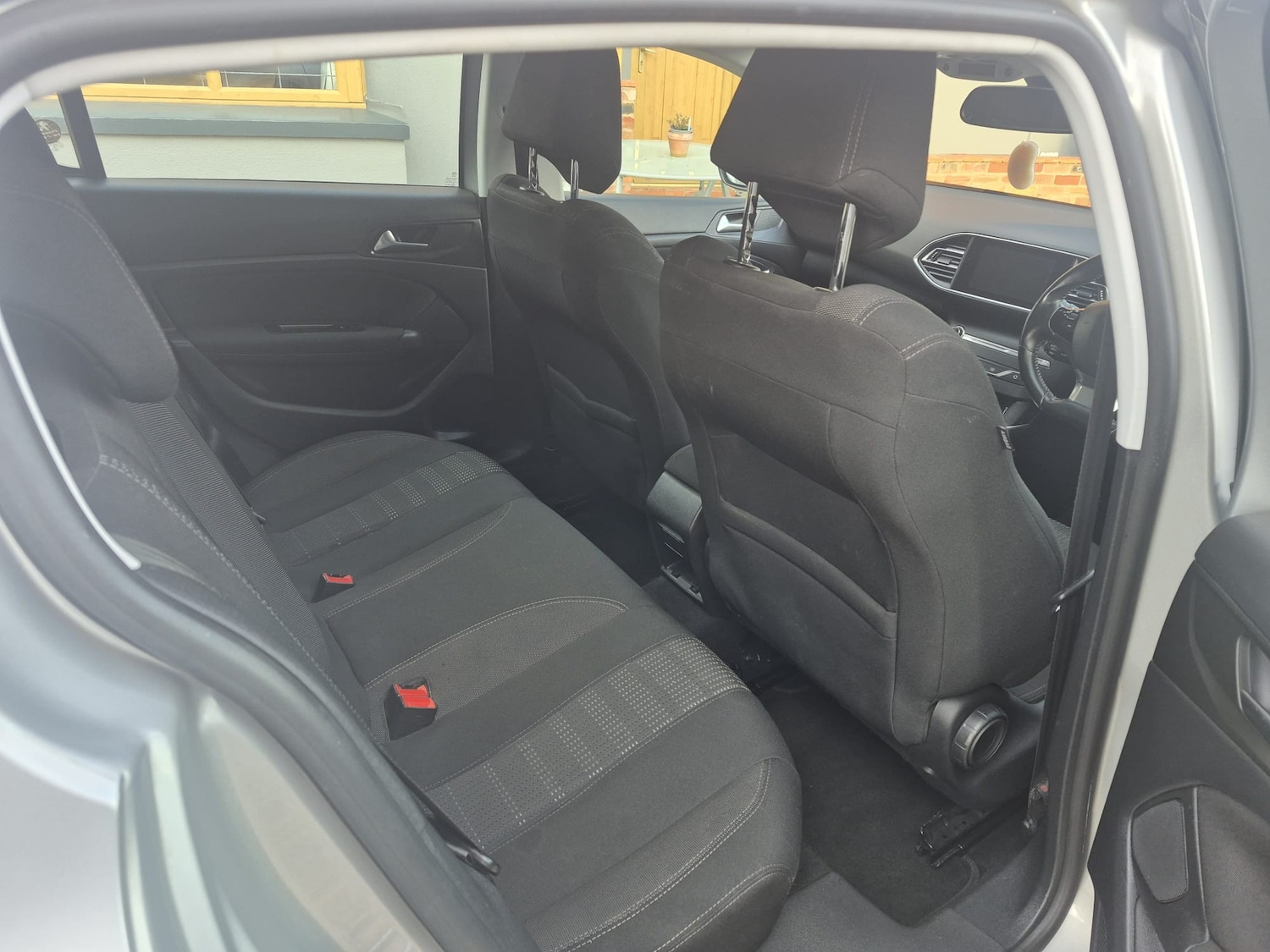 Used Peugeot 308 2015 for sale - 76466247: Photo 18