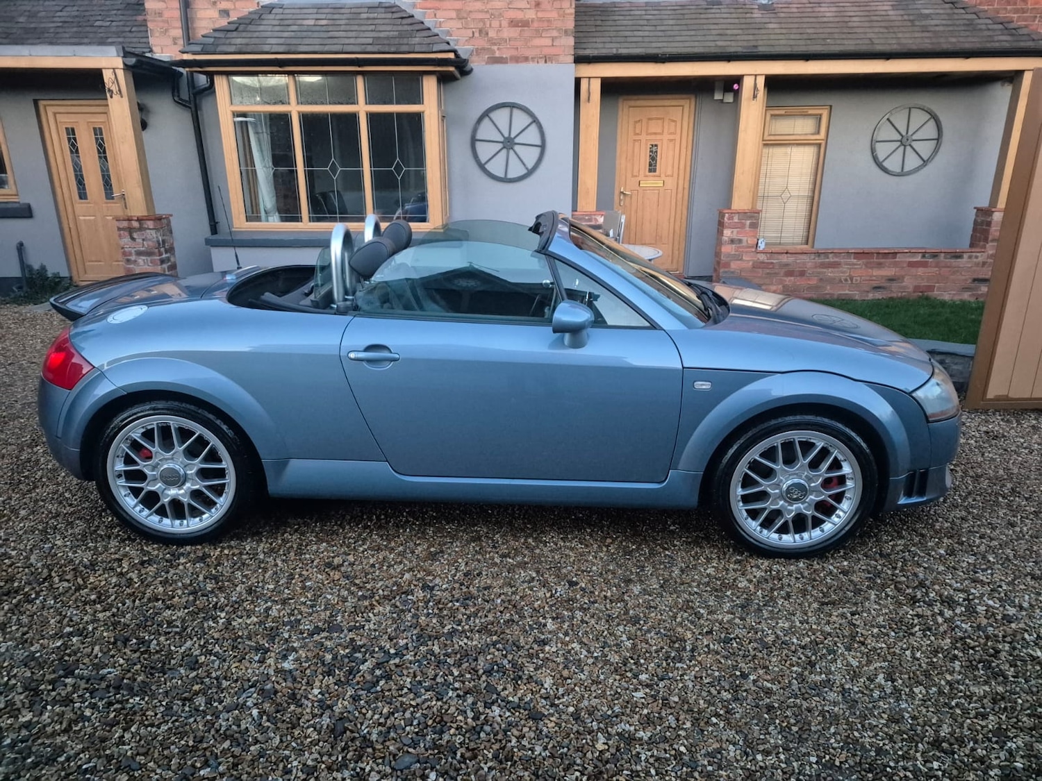 Used Audi TT 2005 for sale - 76985665: Photo 2