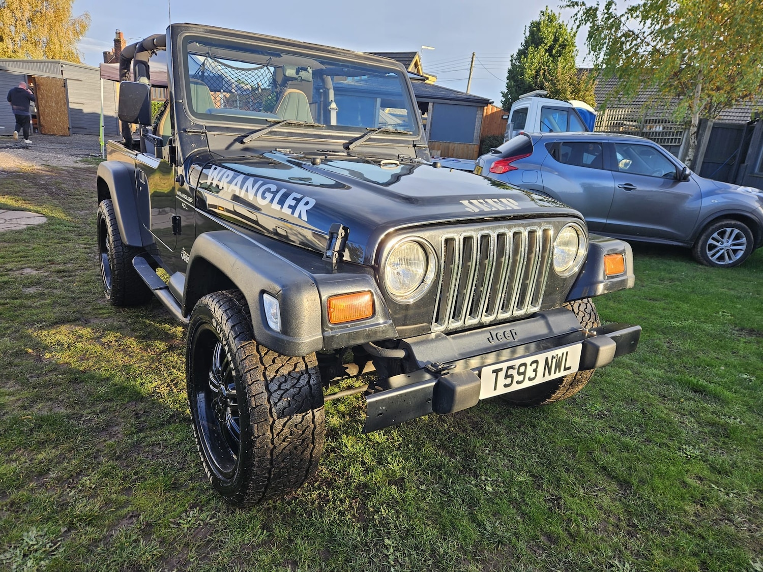 Used Jeep Wrangler 2017 for sale - 76412661: Photo 2
