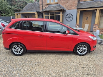Used Ford Grand C-Max 2016 for sale - 77323900: Photo