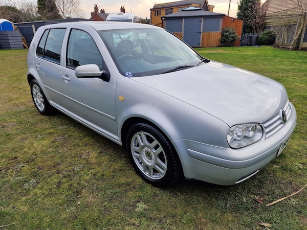 Used Volkswagen Golf 1999 for sale - 76057818: Photo 1