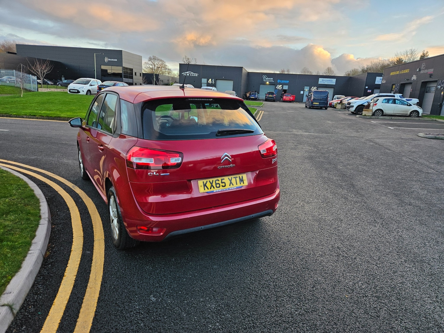 Used Citroen C4 Picasso 2015 for sale - 77006530: Photo 6