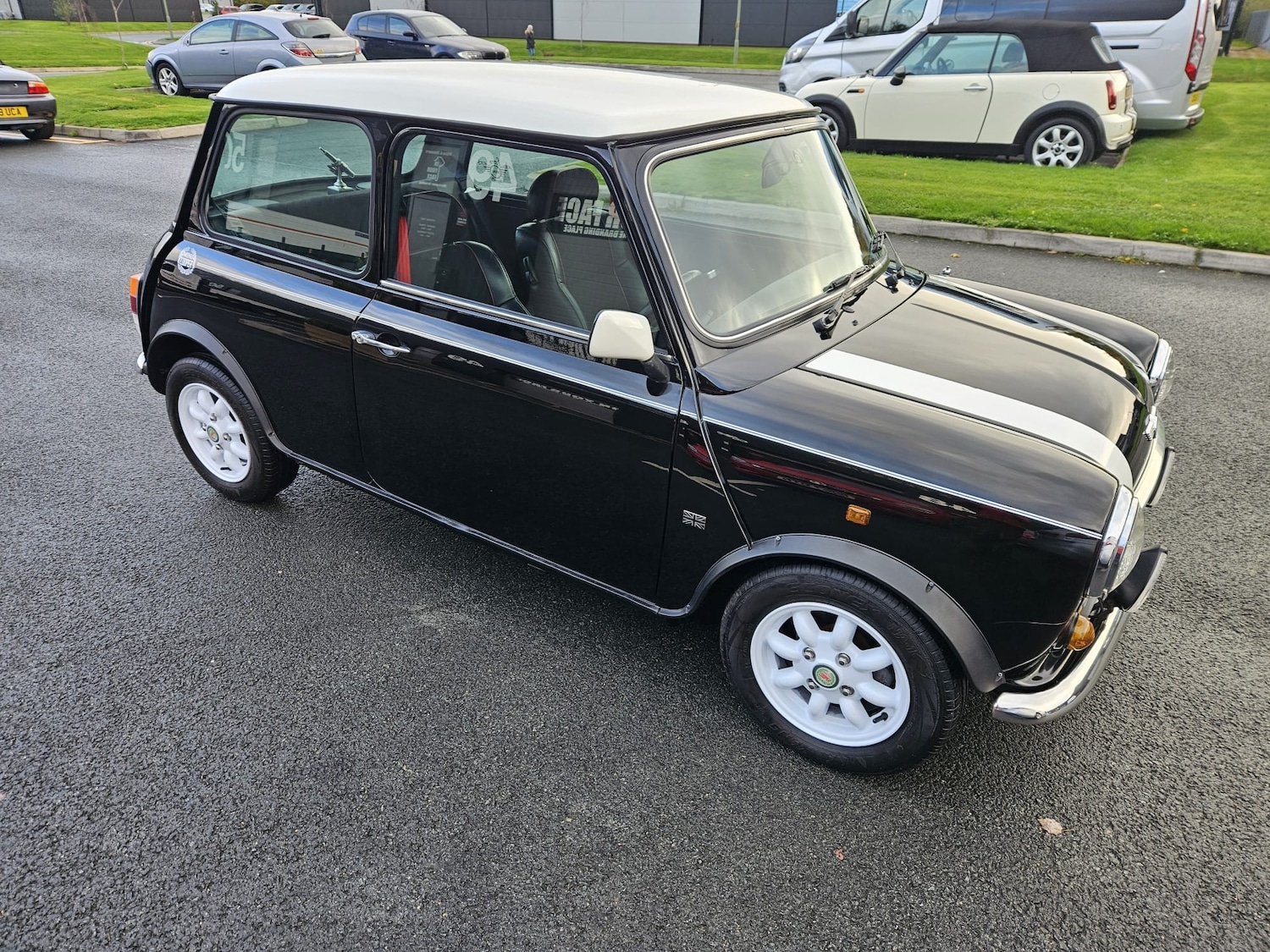 Used MINI Cooper 2021 for sale - 77323896: Photo 2