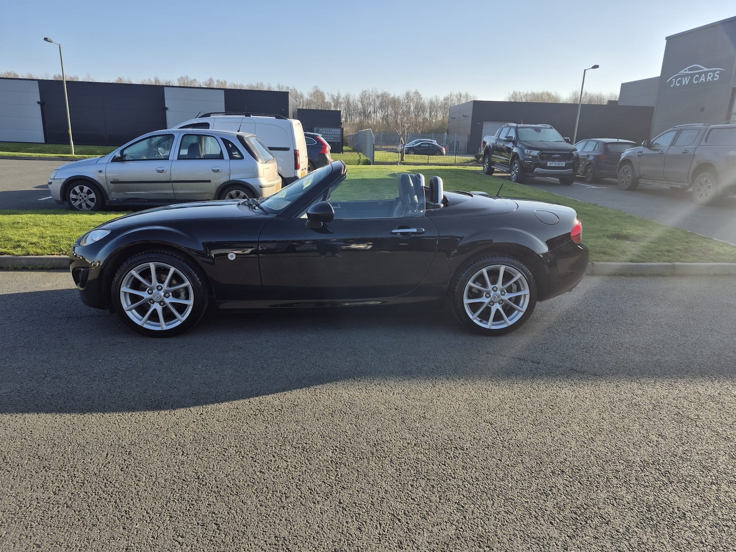 Used Mazda MX-5 2009 for sale - 77747421: Photo 2