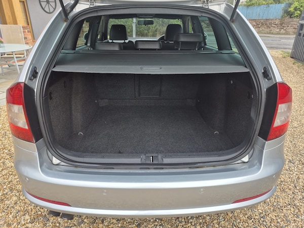 Used Skoda Octavia 2011 for sale - 75586892: Photo 16