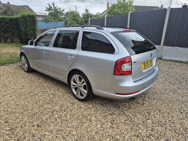 Used Skoda Octavia 2011 for sale - 75586892: Photo 8