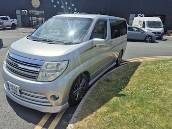 Used Nissan Elgrand 2004 for sale - 79023761: Photo