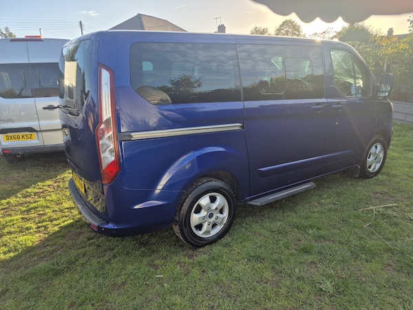 Used Ford Tourneo Custom 2015 for sale - 76248825: Photo 12