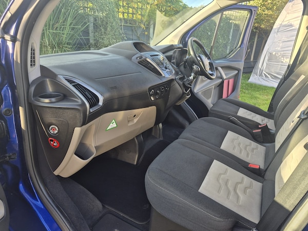 Used Ford Tourneo Custom 2015 for sale - 76248825: Photo 16