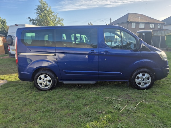 Used Ford Tourneo Custom 2015 for sale - 76248825: Photo 2