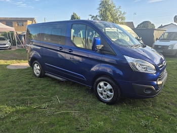 Used Ford Tourneo Custom 2015 for sale - 76248825: Photo 3