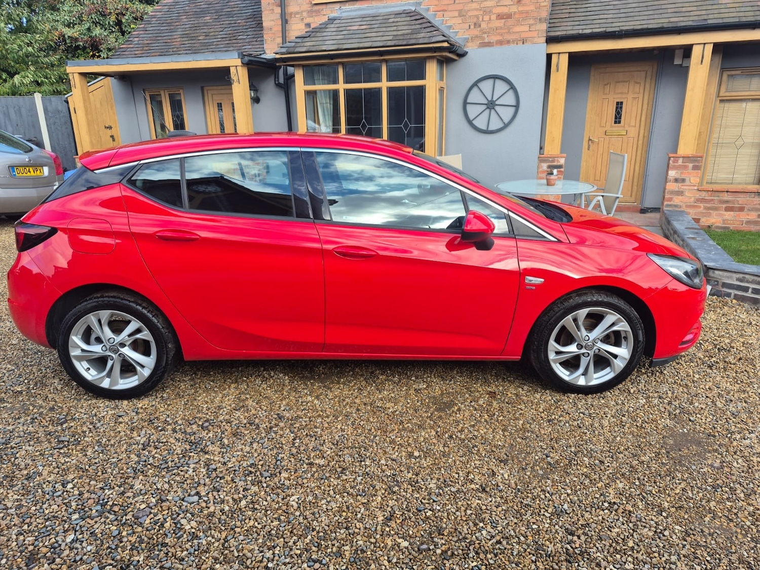 Used Vauxhall Astra 2017 for sale - 76466246: Photo 2