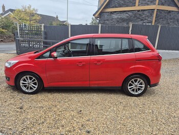 Used Ford Grand C-Max 2016 for sale - 76466270: Photo