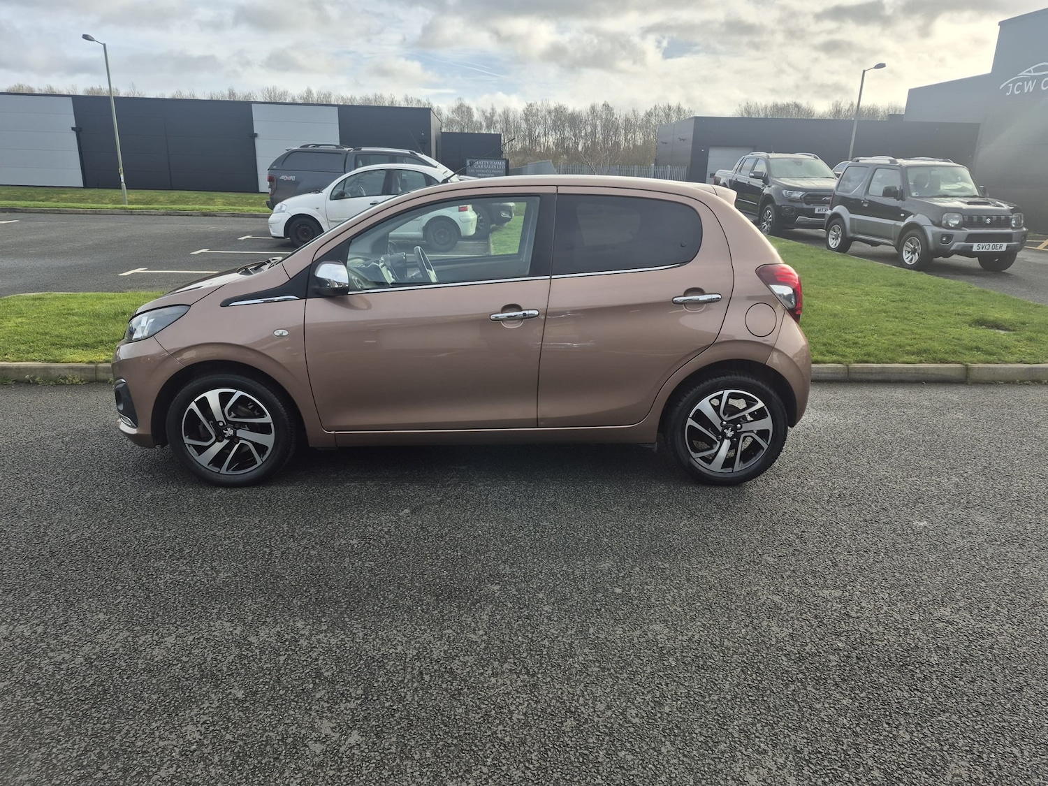 Used Peugeot 108 2014 for sale - 77919117: Photo 2