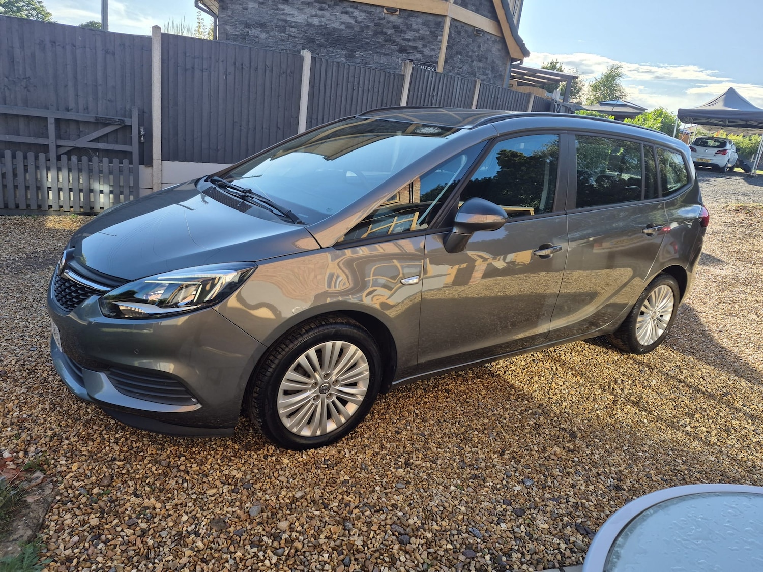 Used Vauxhall Zafira 2017 for sale - 77323894: Photo 5