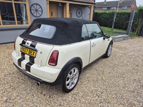 Used MINI Convertible 2007 for sale - 76305348: Photo 13