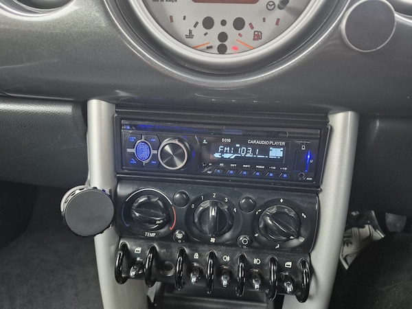 Used MINI Convertible 2007 for sale - 76305348: Photo 23