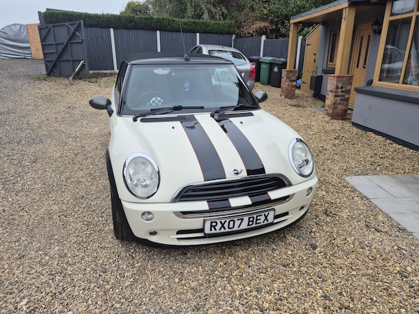 Used MINI Convertible 2007 for sale - 76305348: Photo 4