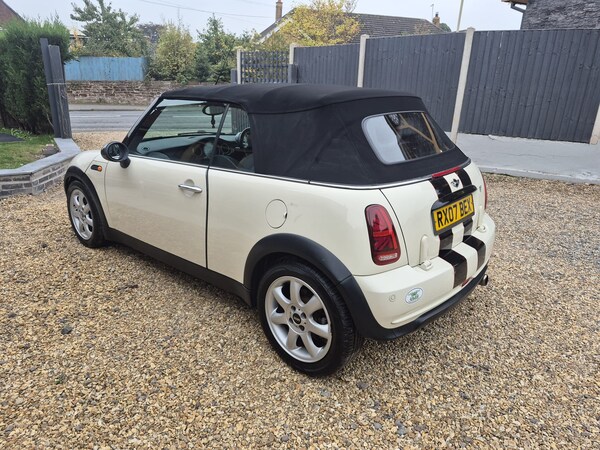 Used MINI Convertible 2007 for sale - 76305348: Photo 8