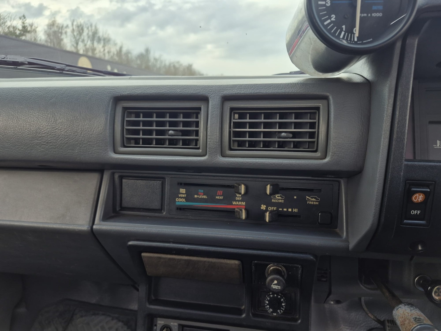 Used Toyota Hilux 1985 for sale - 77775281: Photo 34