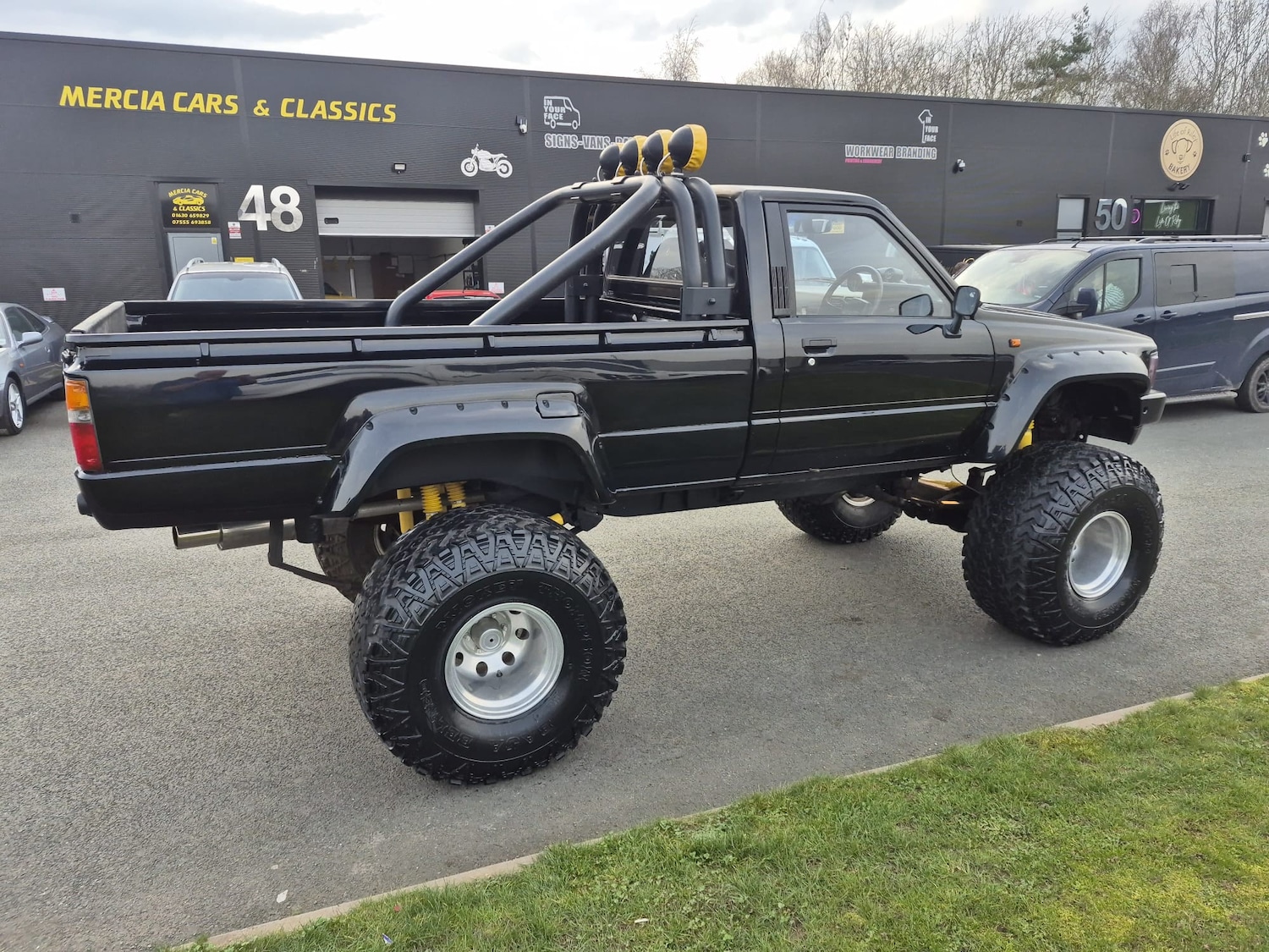 Used Toyota Hilux 1985 for sale - 77775281: Photo 8