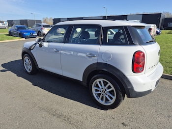Used MINI Countryman 2016 for sale - 77919116: Photo