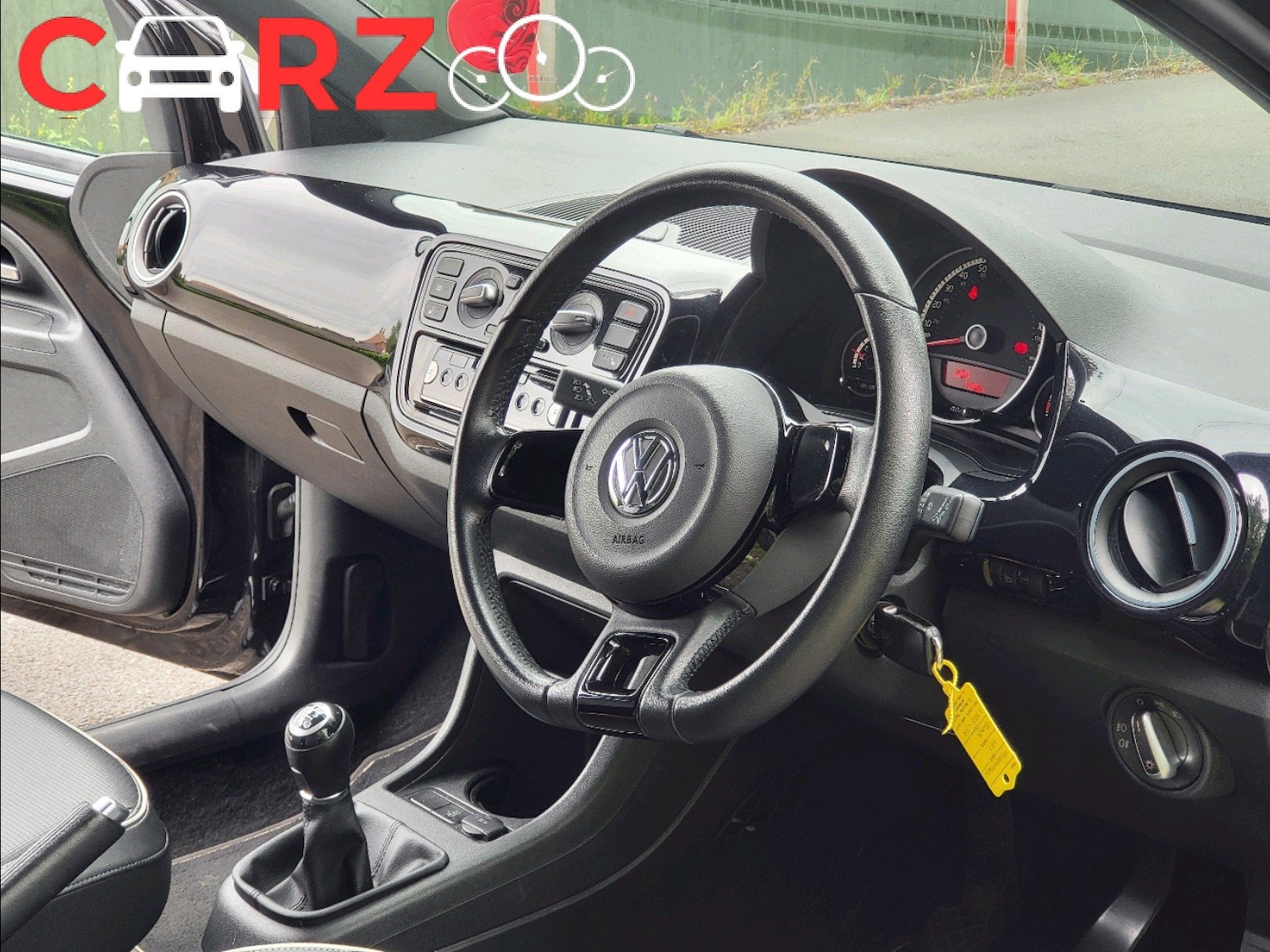 Used Volkswagen up! 2015 for sale - 77747401: Photo 27