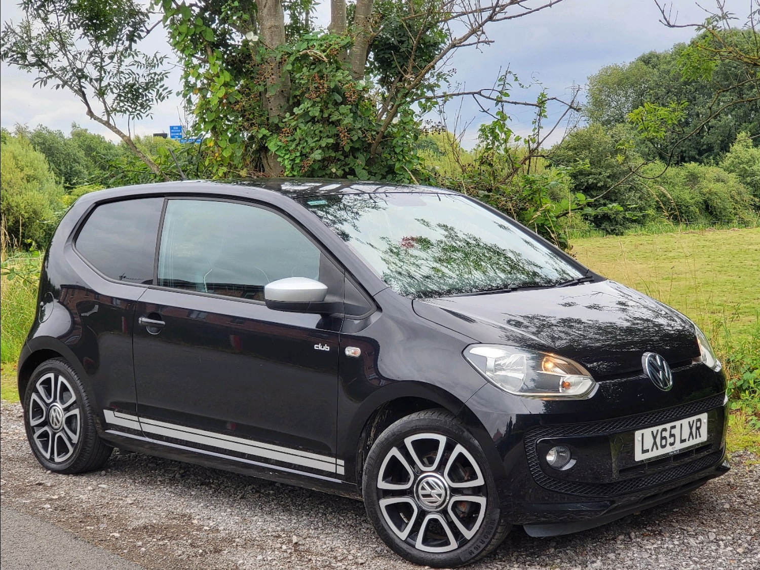 Used Volkswagen up! 2015 for sale - 76273751: Photo 1