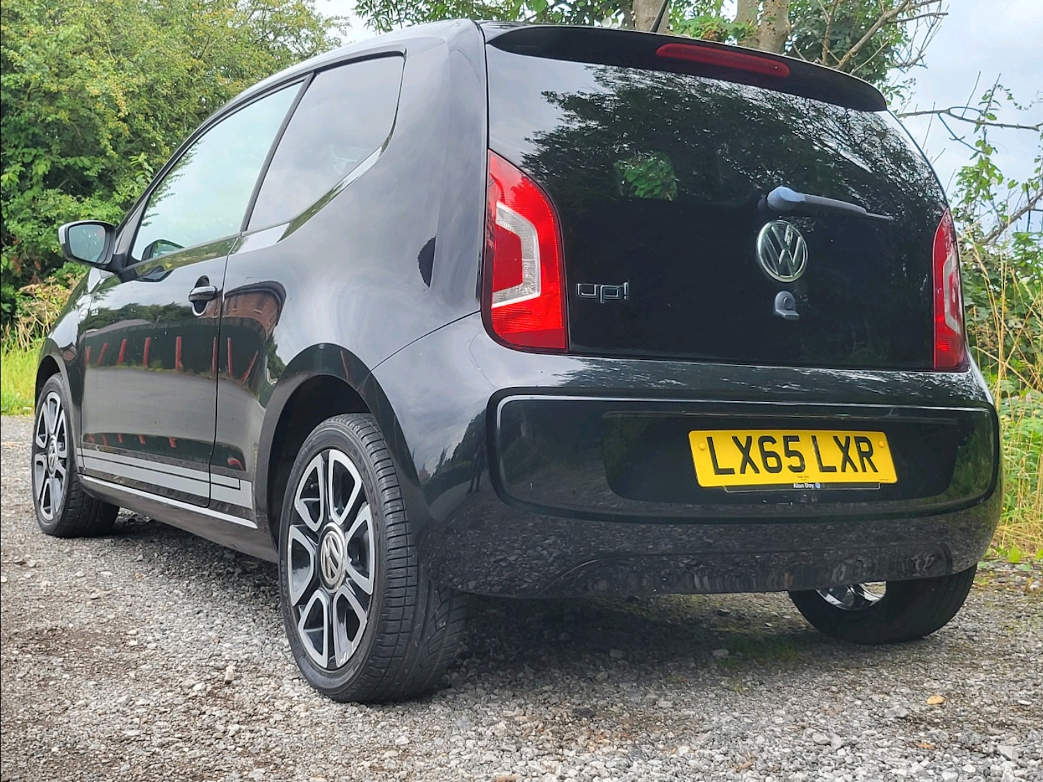 Used Volkswagen up! 2015 for sale - 76273751: Photo 40