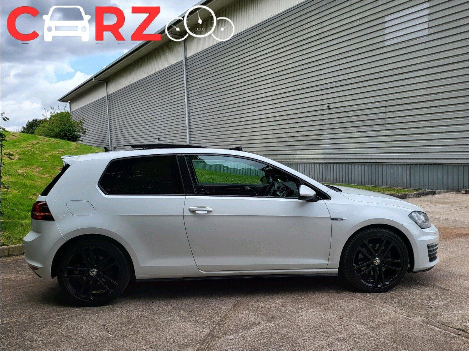 Used Volkswagen Golf 2017 for sale - 77786418: Photo 18