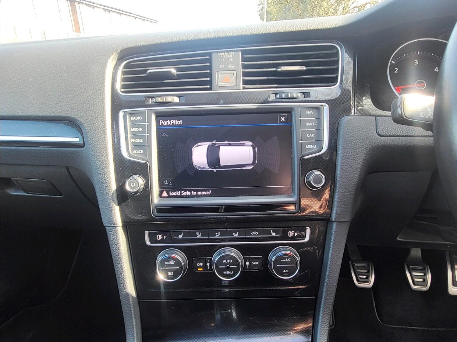 Used Volkswagen Golf 2017 for sale - 77786418: Photo 62