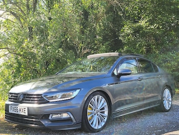 Used Volkswagen Passat 2016 for sale - 77849151: Photo