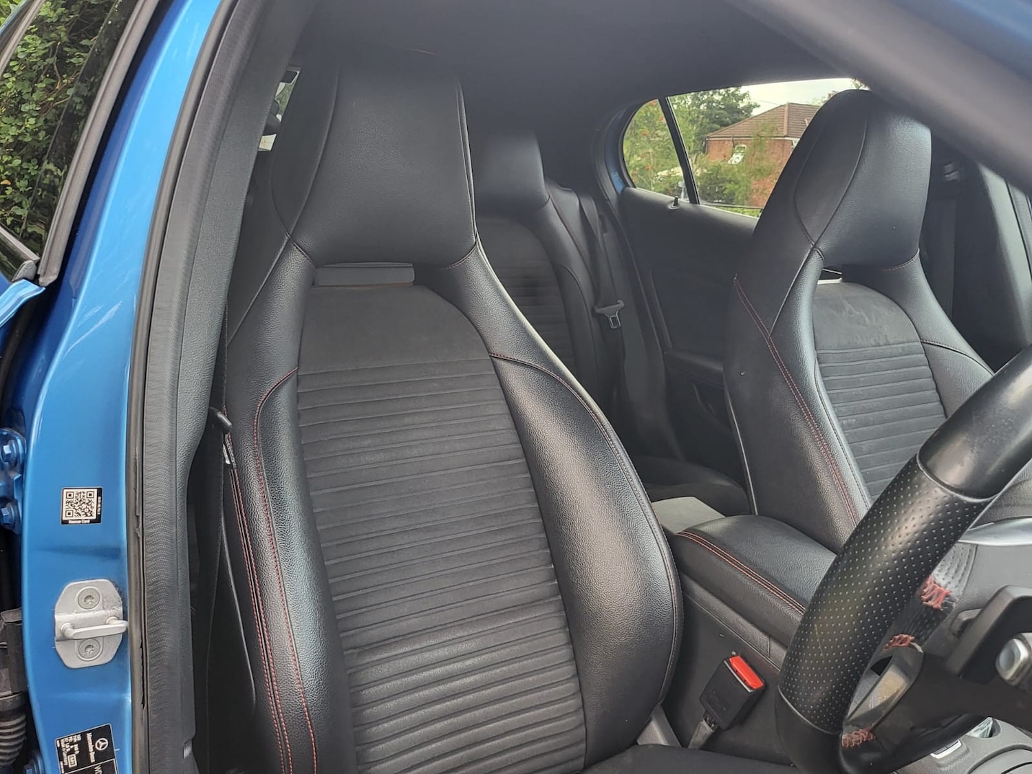 Used Mercedes-Benz GLA 2015 for sale - 76685549: Photo 2