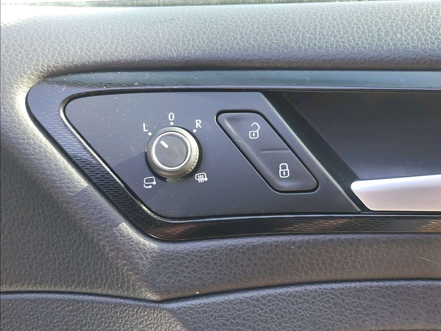 Used Volkswagen Golf 2017 for sale - 74117095: Photo 65