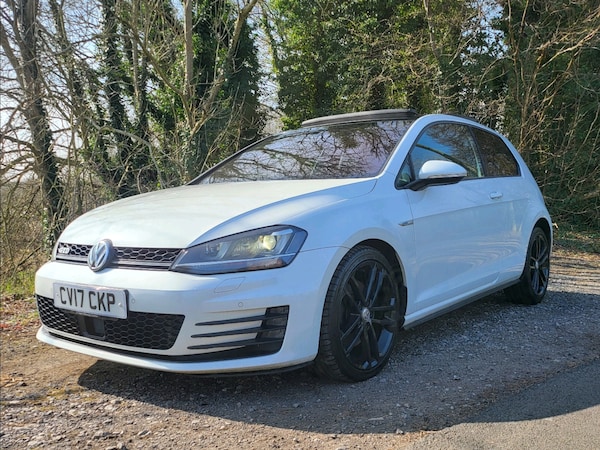 Used Volkswagen Golf 2017 for sale - 74117095: Photo 69