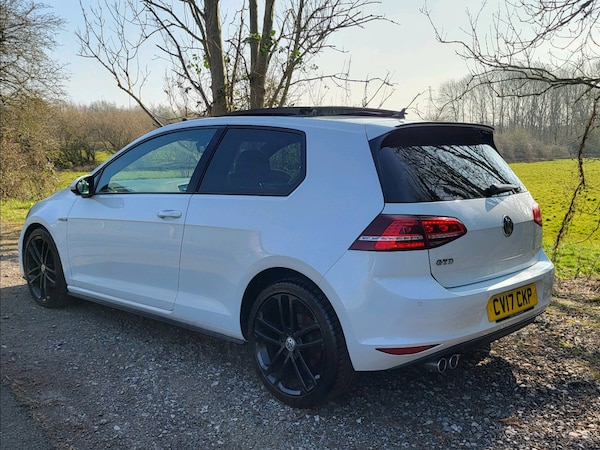 Used Volkswagen Golf 2017 for sale - 74117095: Photo 74