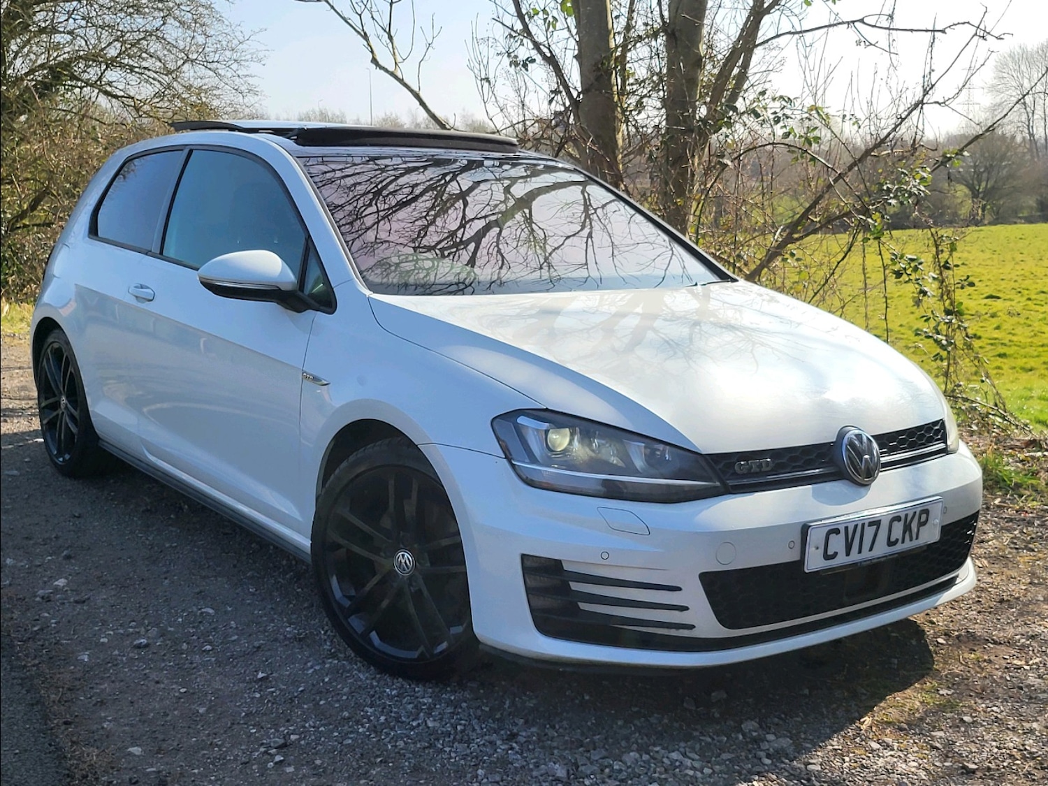 Used Volkswagen Golf 2017 for sale - 77747399: Photo 1