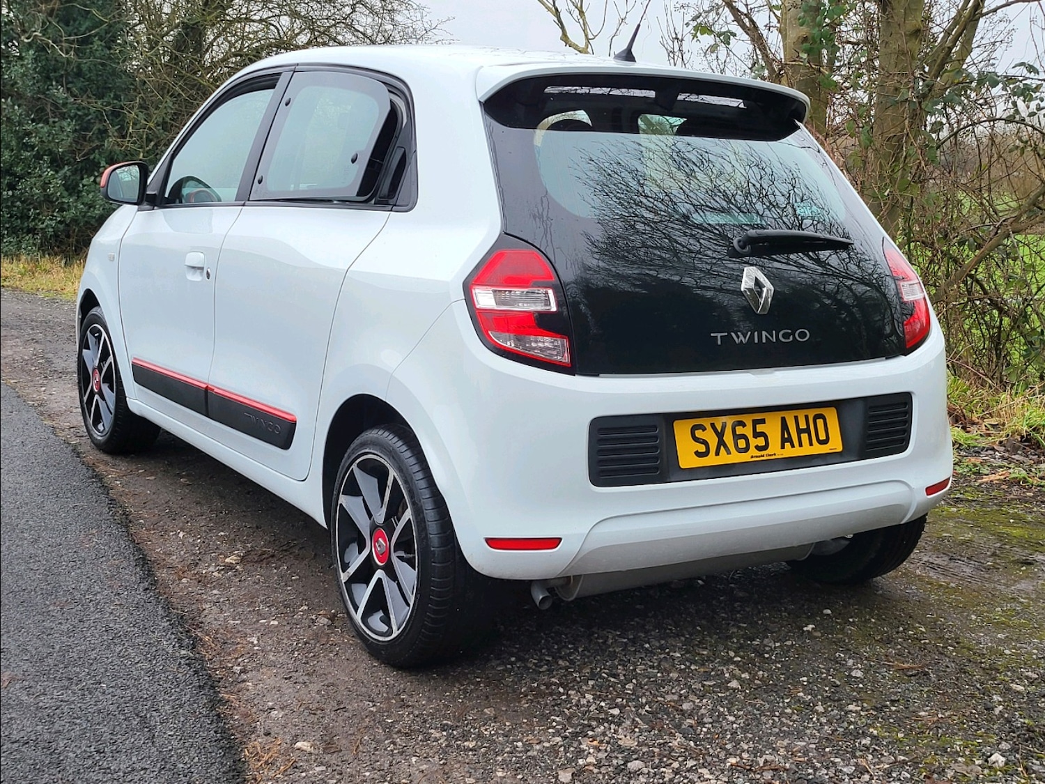 Used Renault Twingo 2015 for sale - 76685543: Photo 4