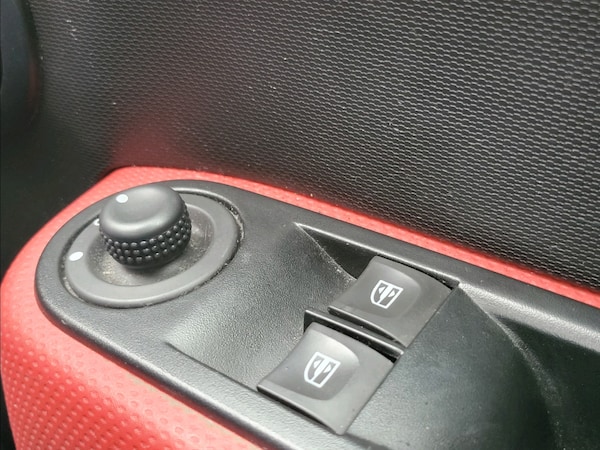 Used Renault Twingo 2015 for sale - 76232313: Photo 21