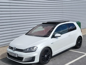 Used Volkswagen Golf 2017 for sale - 78623911: Photo