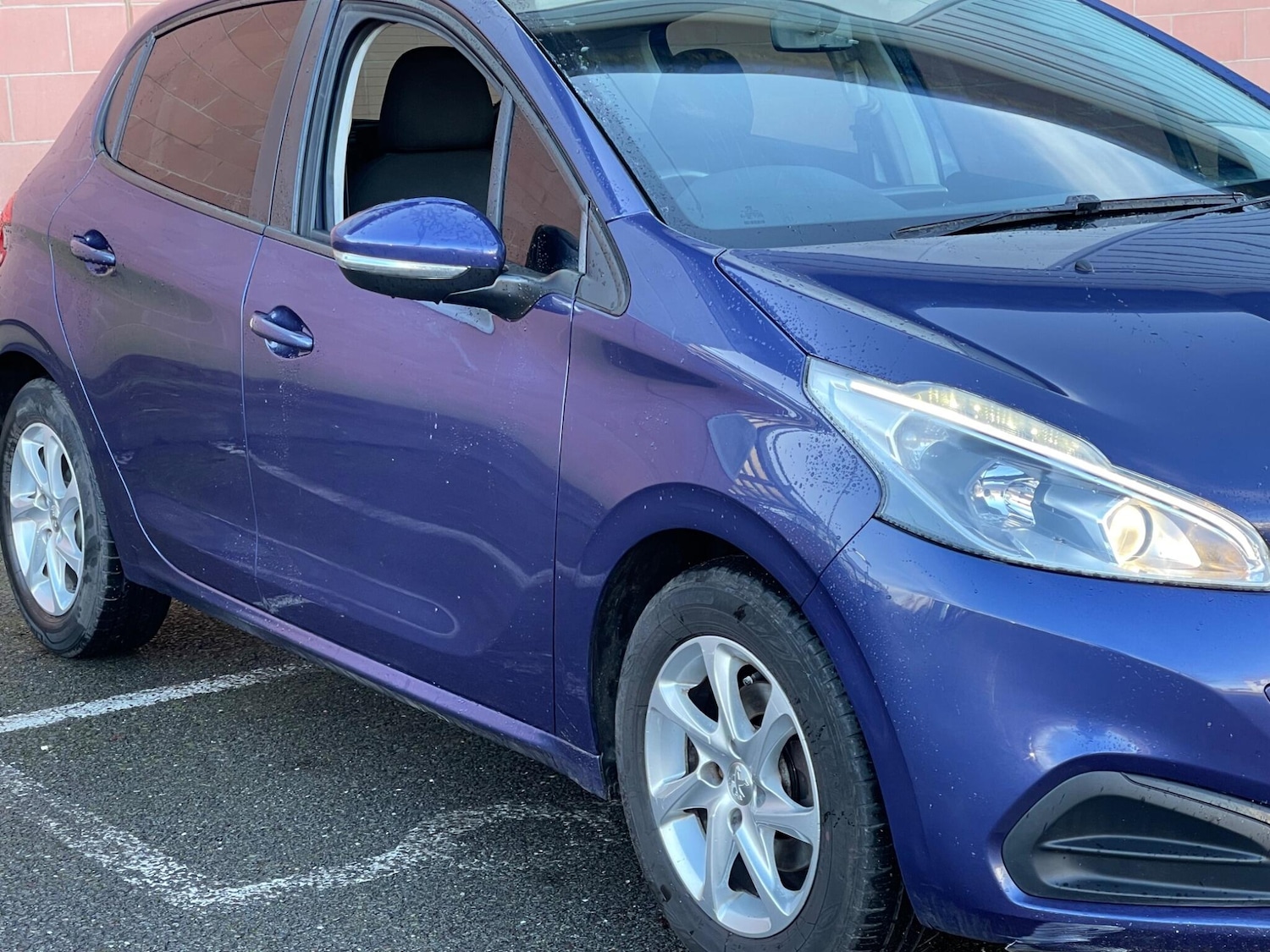 Used Peugeot 208 2016 for sale - 77242506: Photo 15