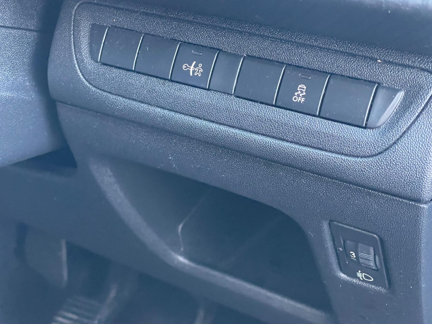 Used Peugeot 208 2016 for sale - 77242506: Photo 19