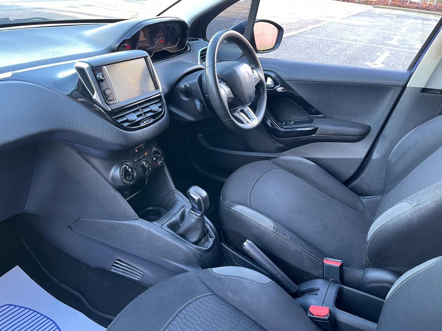 Used Peugeot 208 2016 for sale - 77242506: Photo 3