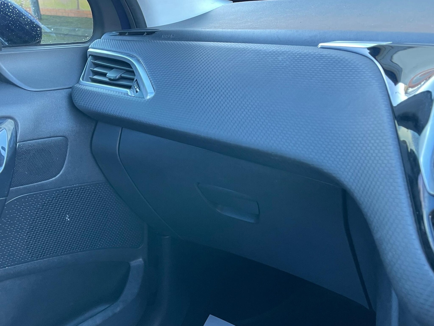 Used Peugeot 208 2016 for sale - 77242506: Photo 32