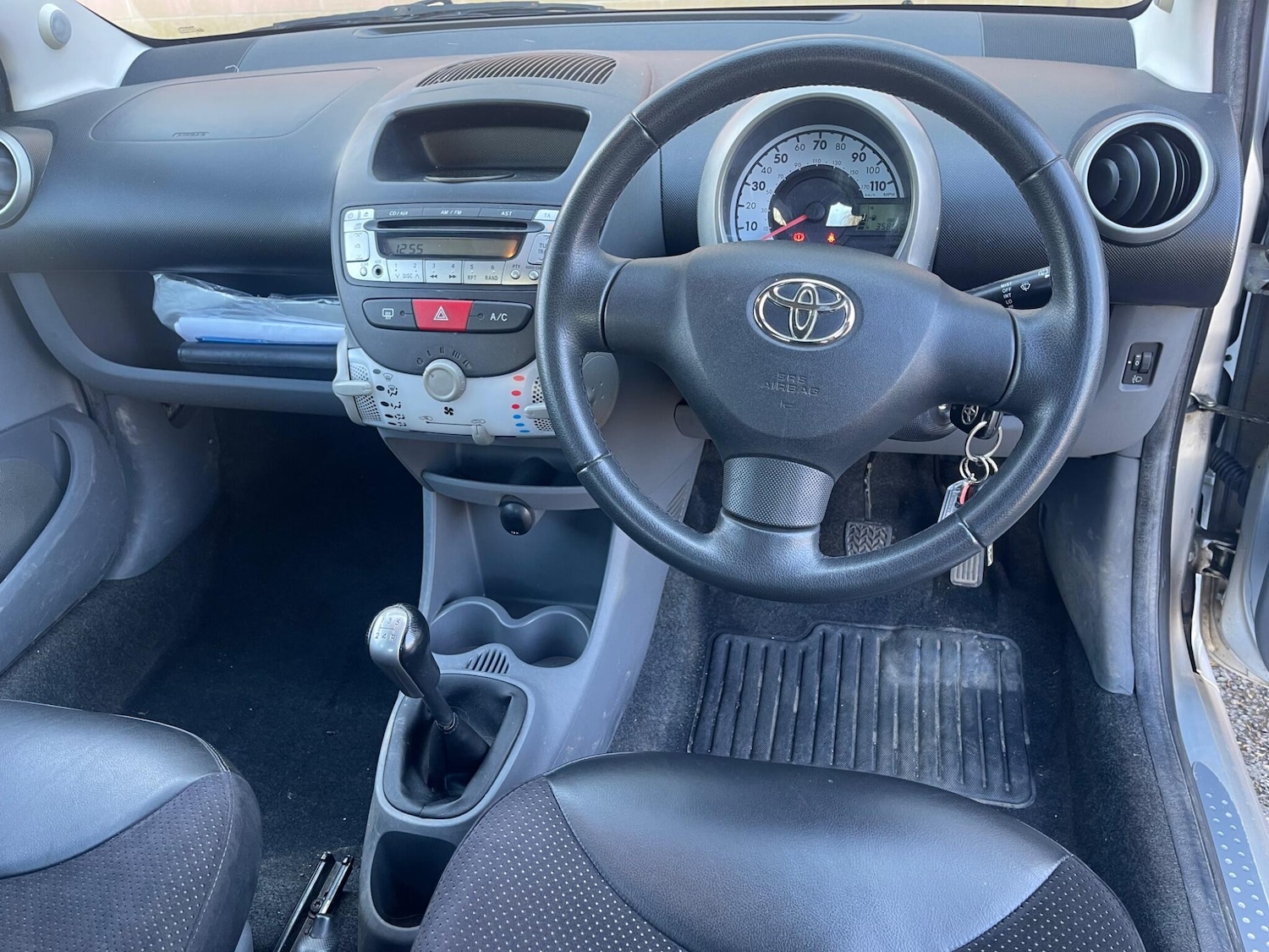 Used Toyota AYGO for sale - 77957712: Photo 25