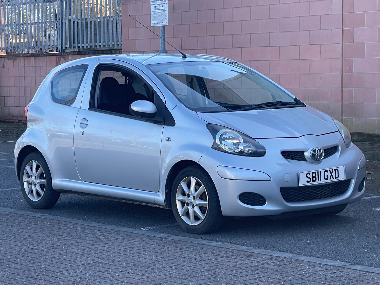 Used Toyota AYGO for sale - 77957712: Photo 33