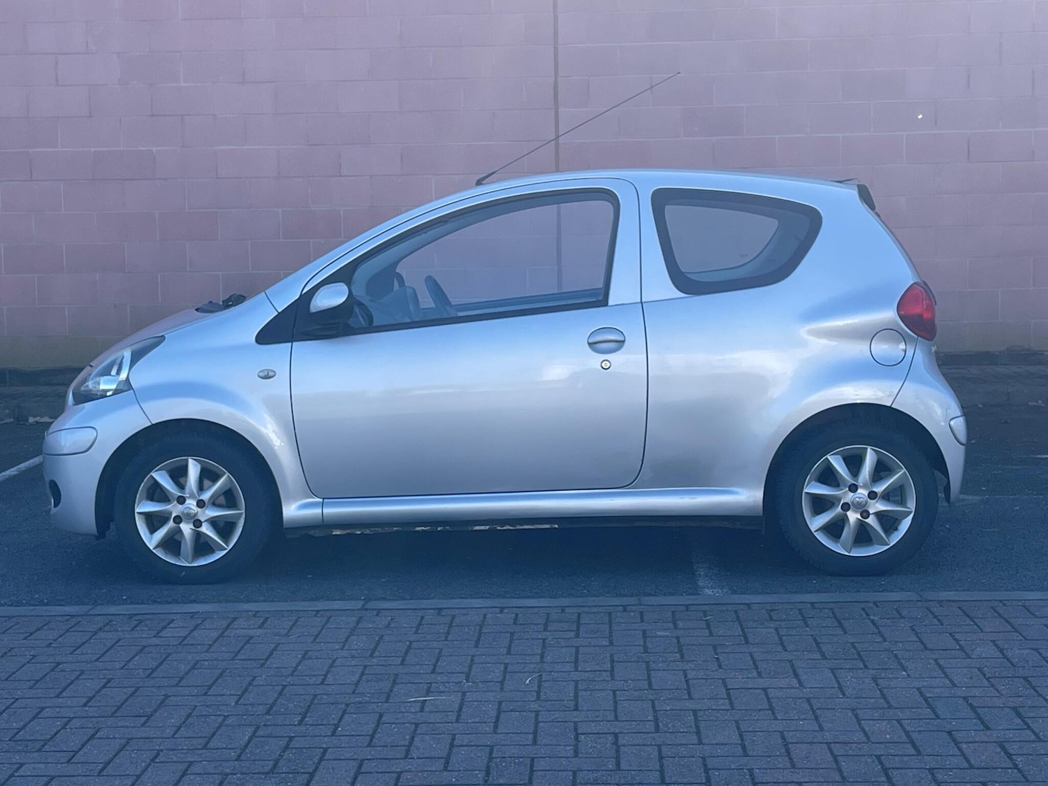Used Toyota AYGO for sale - 77957712: Photo 9